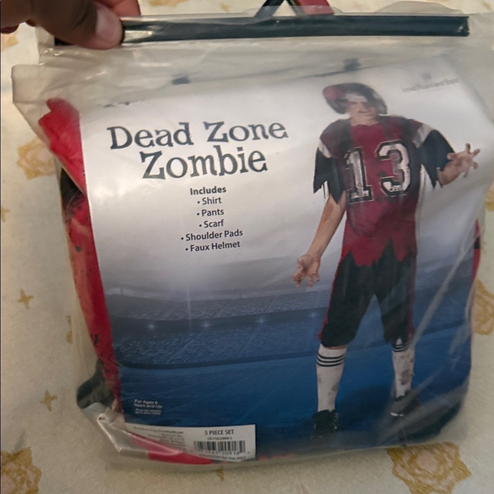 Dead zone zombie costume small (6-7)